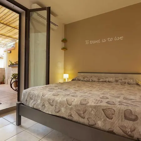 Pura Vida Barocca Guest house 2*